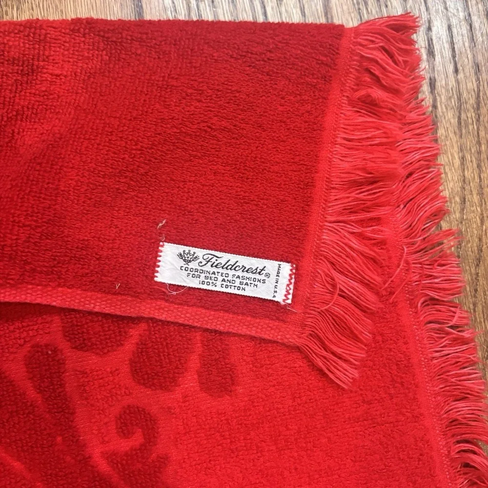 Fieldcrest vintage red